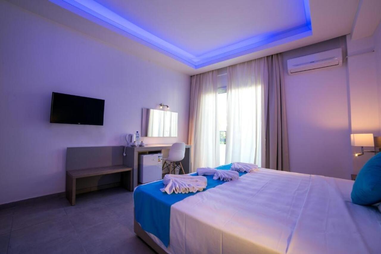Flora Maria Hotel Ayia Napa Bagian luar foto