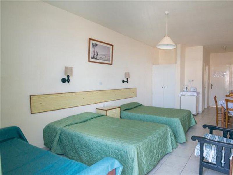 Flora Maria Hotel Ayia Napa Bagian luar foto