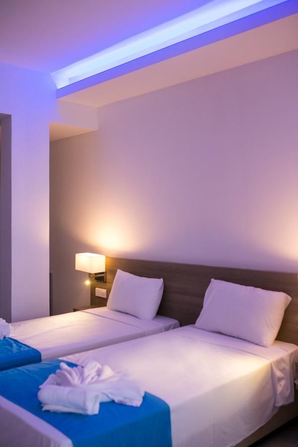 Flora Maria Hotel Ayia Napa Bagian luar foto