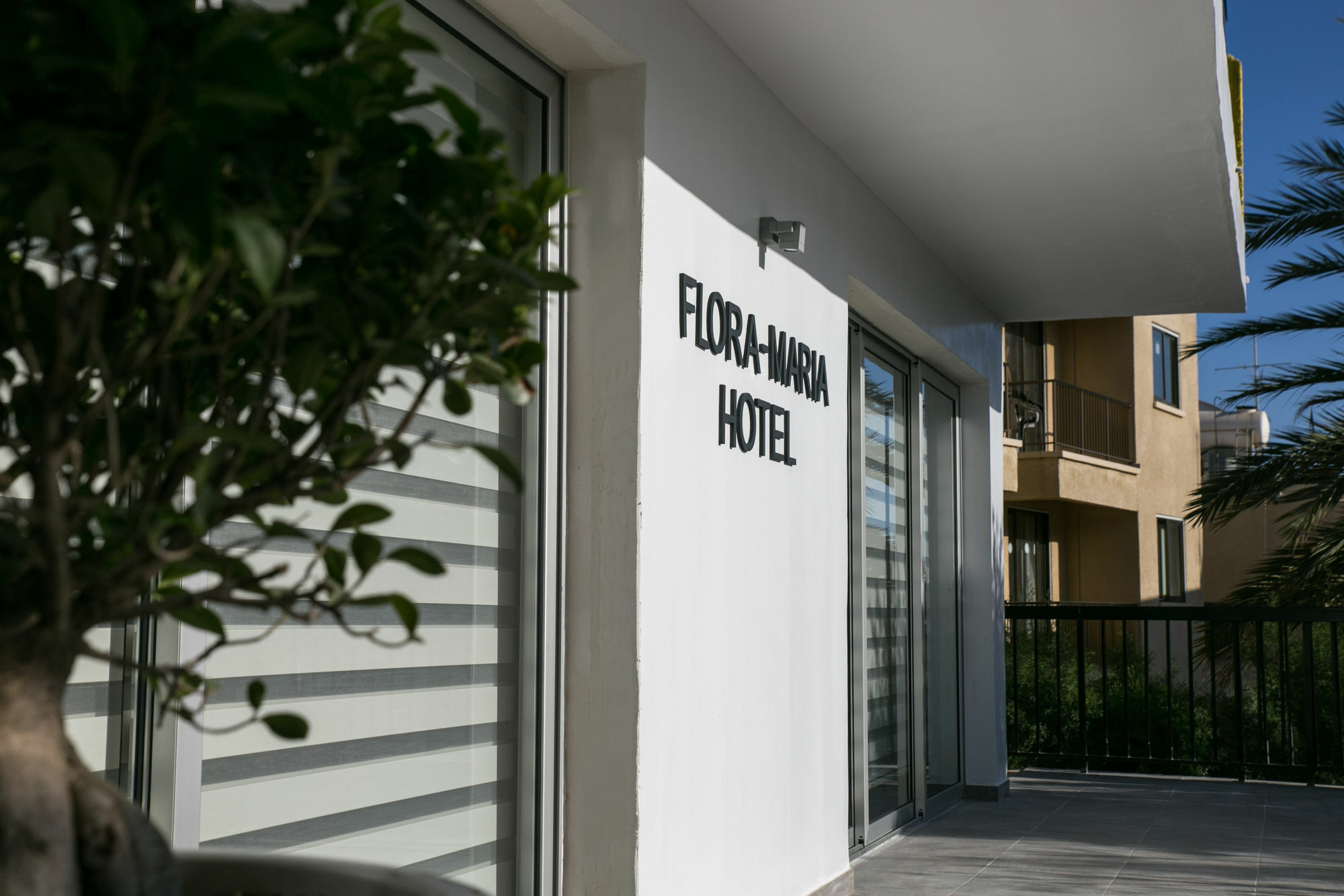 Flora Maria Hotel Ayia Napa Bagian luar foto